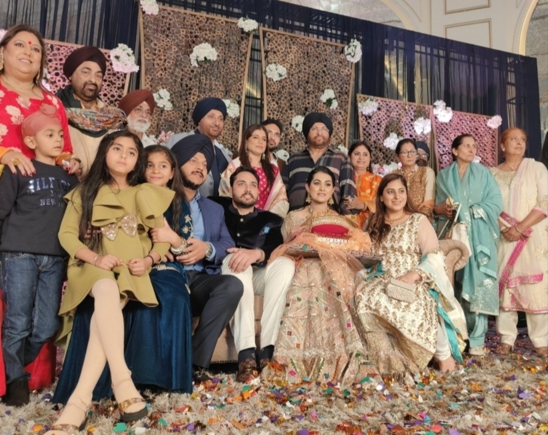 passport-size-photo-left