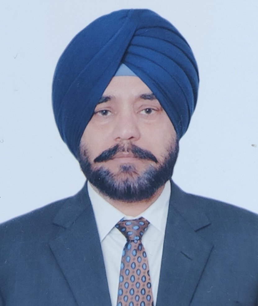 passport-size-photo-left