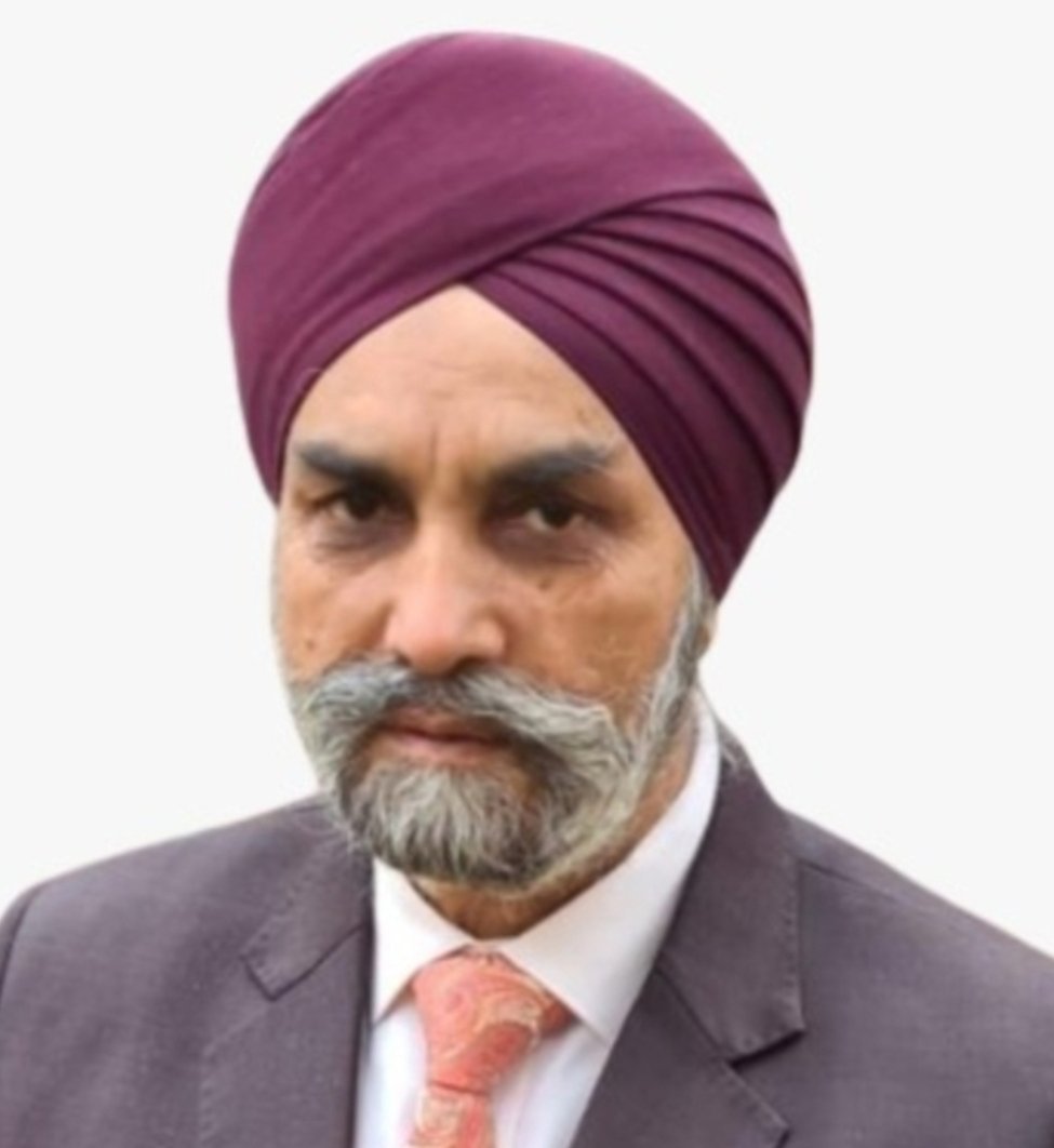 passport-size-photo-left