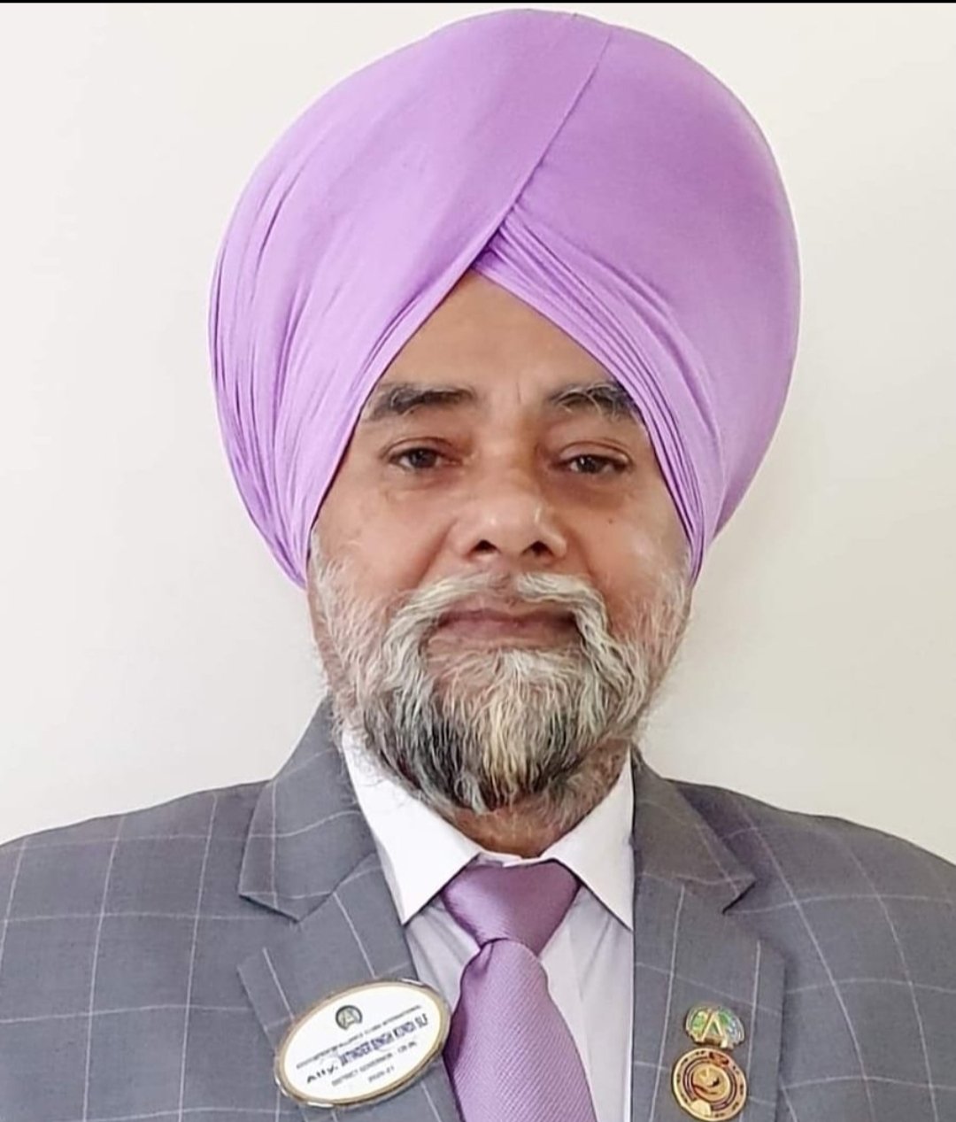 passport-size-photo-left