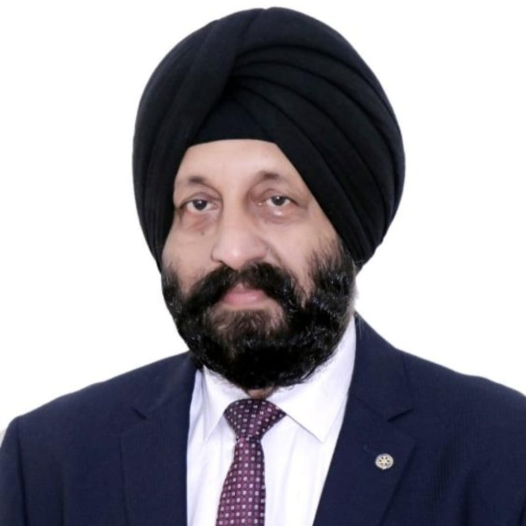 passport-size-photo-left