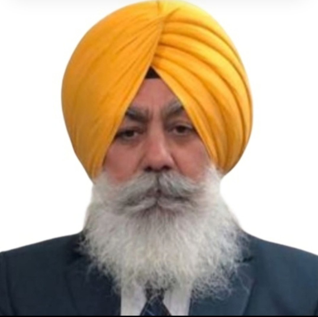 passport-size-photo-left